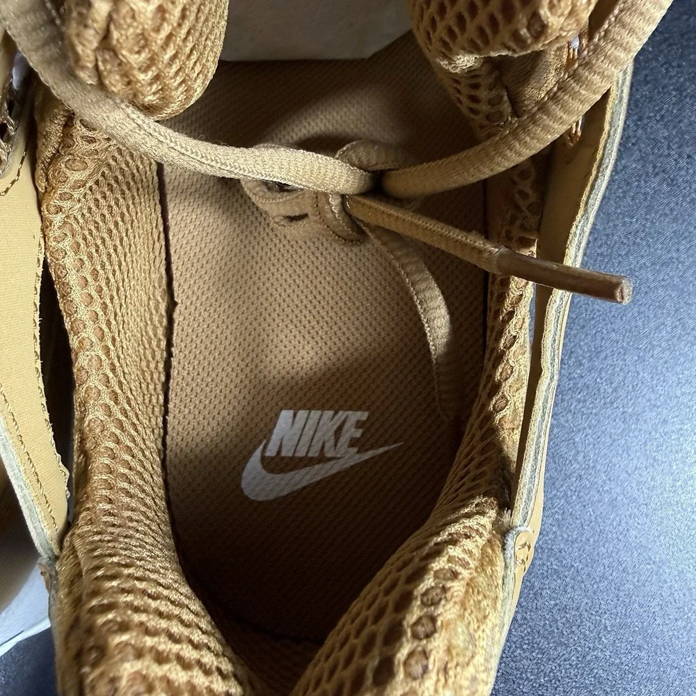 Nike Air Zoom Spiridon Cage 2 Men's Size 11 Wheat/White-Sail HQ3552-799 Sneakers